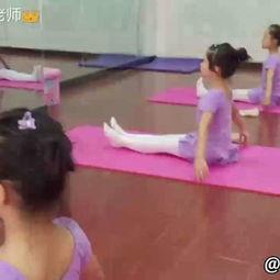 芭蕾培训视频,跟随视频轻松掌握舞步与技巧