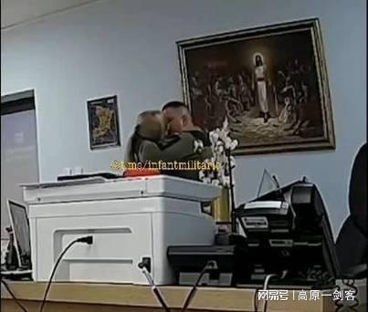 男女办公室视频,视频揭秘职场日常